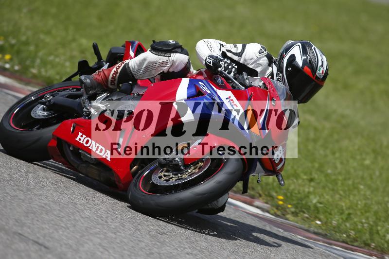 /Archiv-2024/29 12.06.2024 MOTO.CH Track Day ADR/Gruppe rot/87